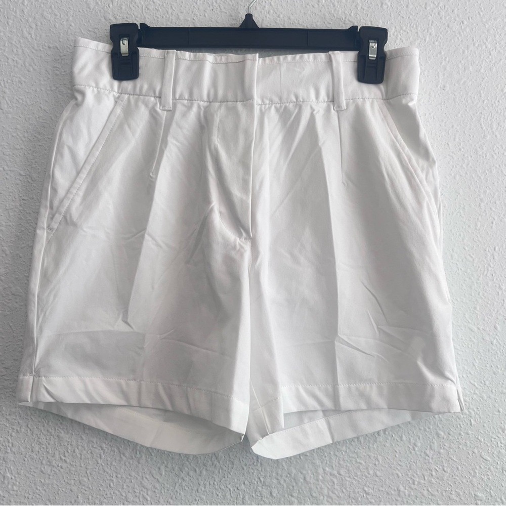 Nike Women's Golf Bermudas Size S White NWT‎